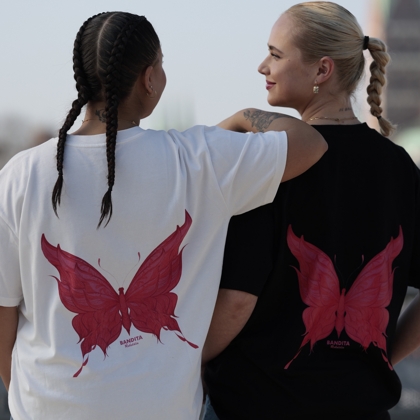 Mariposa Alas Oversized Shirt